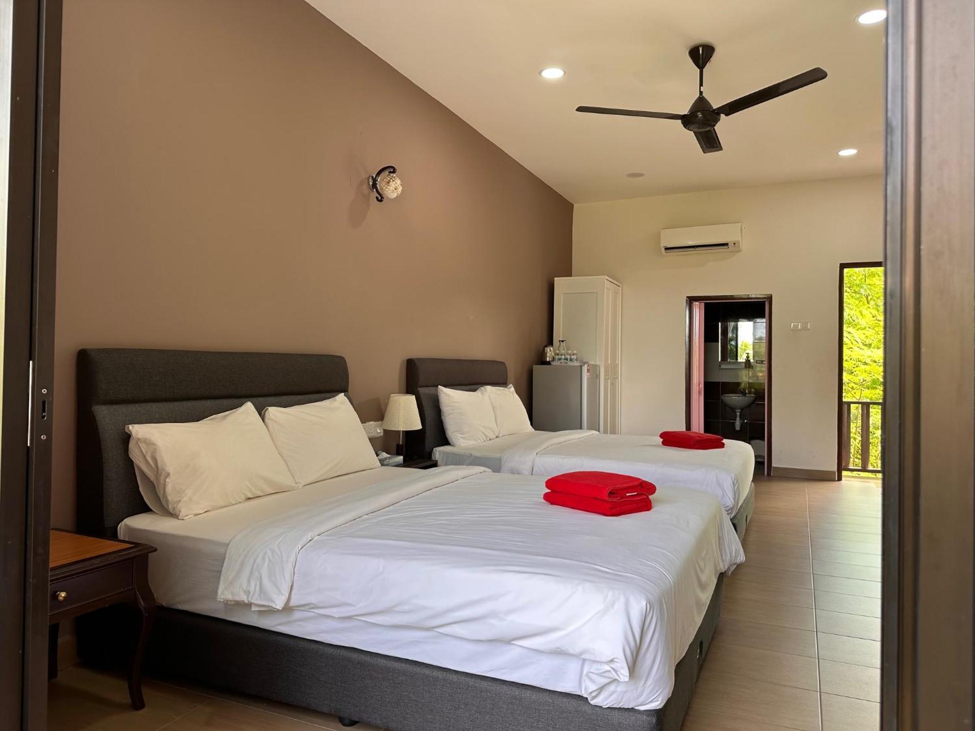 Red Coral Cottage Langkawi Exteriör bild